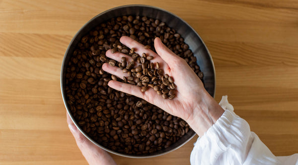 Czym różni się  kawa specialty od kawy z supermarketu?
